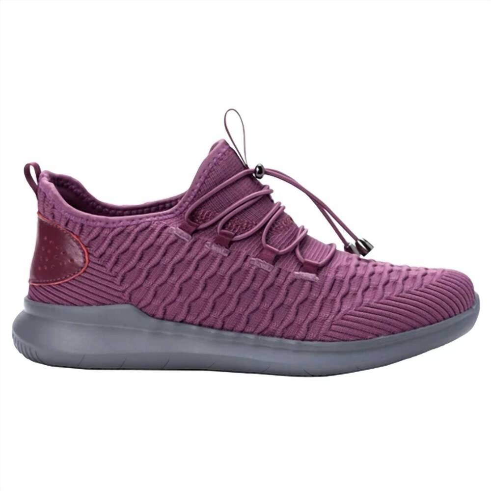 NEW PROPET women's travelbound sneaker in crushed berry